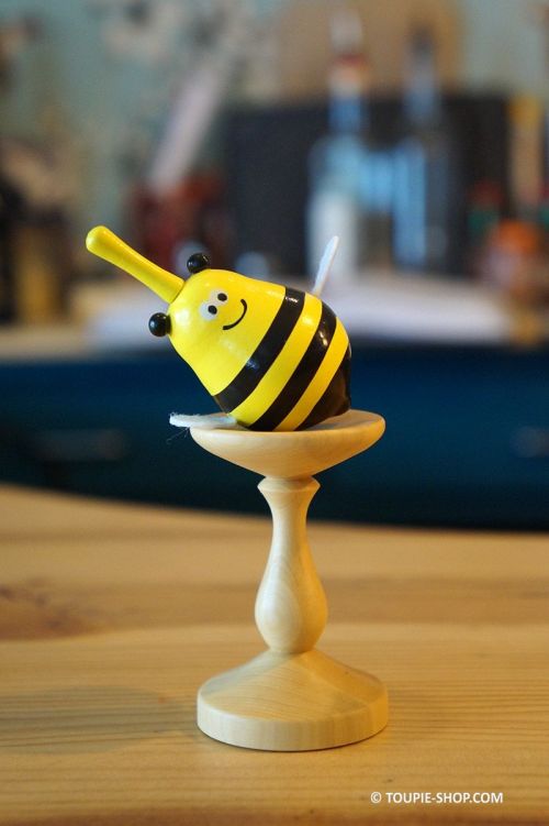 Toupie Bee ! Ce jouet en bois Abeille est un cadeau rigolo pour enfant