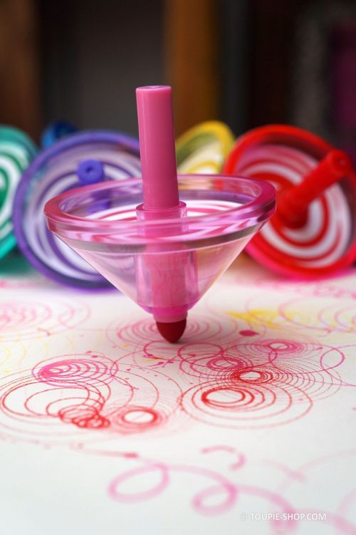 Super petit jouet pas cher ! Toupie avec crayon dessin activité enfant