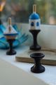 Support noir cintre en bois accessoire jeux artisanat fabrication francaise presentoir collection Toupie Shop