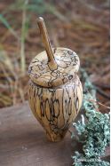 Toupie Bolet, un bel objet déco en bois et jeu artisanal fabriqué en France
