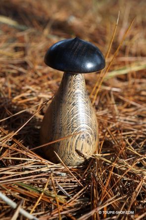 Toupie Bolet champignon jeux en bois chene noirci ebonisation artisanat objet deco fabrique en France Toupie Shop