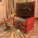 Boite rangement accessoire jeux de toupie petit coffre a jouet en bois metal acheter coffret cadeau original vintage