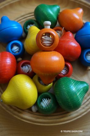 Lancer Toupies avec Ficelle Jeux en Bois Fabrique France Jura Artisanal Jouet Ancien Traditionnel Cadeau Toupie Shop 