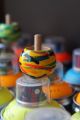  	Graffiti Nouvelle Collection Toupie en Bois Coloré Jouet Magique Piece Unique Jeux Cadeau Enfant Adulte Couleurs Nouveau