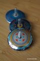 collection 3 toupies en metal hi tech jeux pour enfant cadeau gouter anniversaire fille garcon quel jouet choisir toupie shop