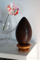 Toupie Oeuf en bois precieux ebene verte cadeau original jeux pour Paques Fabrique en France acheter objet insolite rare