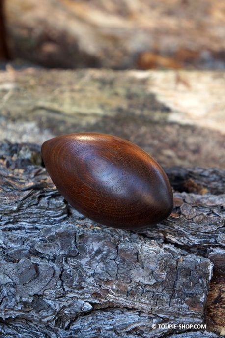 Oeuf toupie en bois precieux ebene verte jeux pour Paques deco achat objet insolite rare cadeau original made in france