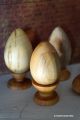 Comment presenter toupie oeuf presentoir en bois naturel fabrique en france accessoire jeux jouet toupies cadeau original