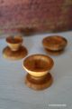 presentoir support en bois naturel pour toupie de collection acheter jeux jouet artisanat fabrication francaise