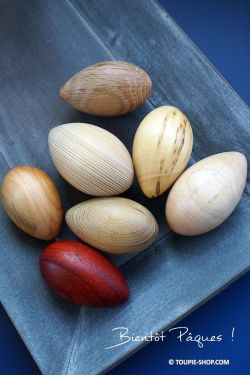 Bientot Paques toupie oeuf en bois idee cadeau original jeux fabrique france achat objet insolite artisanal jouer en famille