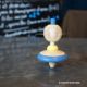 Comment jouer avec une toupie a fil ficelle Jeux pour enfants couleur pastel acheter toupies cadeau jouet traditionnel