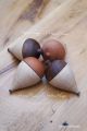 Trompos toupies anciennes a ficelle jeux en bois hetre noyer poirier jouet traditionnel fabrication artisanale Toupie Shop