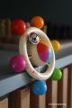 Hochet en bois pour bebe jouet eveil melange couleur acheter toupies cadeau naissance original jeux motricite fine toupie shop