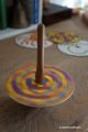  	Toupie en bois creative idee activite manuelle facile pour enfant achat cadeau jouet artisanal magasin jeux toupie shop