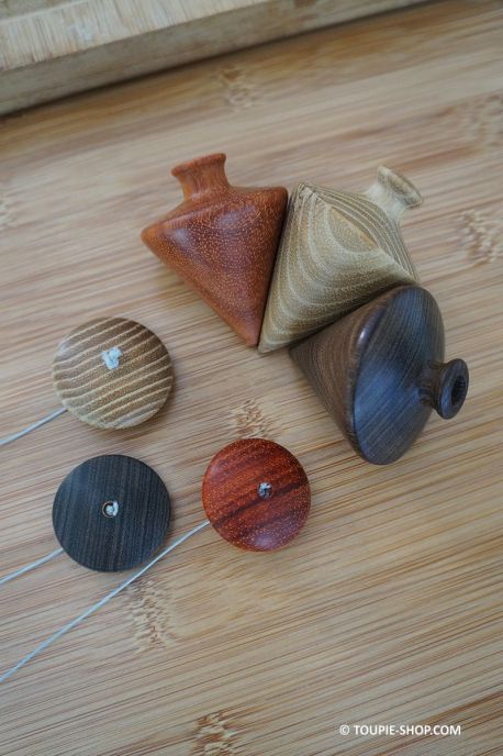 Comment faire tourner toupie avec ficelle idee cadeau original unique acheter jeux en bois fabrication artisanale francaise