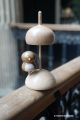Pingouin tourne danse avec la toupie en bois artisanat francais jeux manege achat cadeau original unique