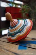 Toupie Vintage Jouet Ancien en Métal Fer Blanc et Bois Cadeau Enfant