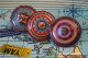 Toupie sauteuse jeux en metal vintage avec ressort achat jouet animation gouter anniversaire petit cadeau enfant