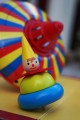 Clown en Bois Jouet Toupie Enfants Garçon Fille Jeux pour Anniversaire Toupie Shop