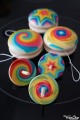 Toupie et Yoyo Multicolore Jouet Bois Enfant Jeux Anniversaire Cadeau Original Toupie Shop Magasin Jouets Boutique Toupies