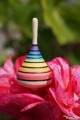 Rainbow Arc-en-Ciel Petit Jouet en Bois Toupie de Collection Mini Artisanal Toupie Shop Magasin Jouets Jeux Cadeau Original