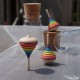 Rainbow Arc-en-Ciel Mini Toupie Jeux Bois Artisanal Collection Jouet Toupie Shop Magasin Jouets Achat Cadeau Jeu Fabriqué Europe