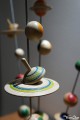  Oeuvre d'Art Arbre à Toupies Jeux en Bois Artisanal Déco Design Jeu Fabriqué en France Toupie Shop Magasin de Jouets
