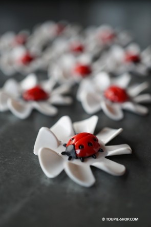 Coccinelle Toupie qui Tourne en Soufflant Jeux pour Calendrier Avent Jouet Noel Cadeau Assiette Toupie Shop Boutique de Toupies