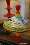 Toupie Jeux avec Animaux de la Ferme Jouet Ancien en Métal