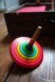 Toupie Basic Acheter Jouet en Bois Artisanal pour Adulte Enfant Cadeau Noel Jeux Toupie Shop Boutique Toupies Spinning Tops