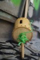 Sirène Jeux de Toupie qui Siffle Jouet en Bois de Bambou Traditionnel Toupie Shop Magasin Jouets Achat Toupies