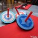 Toupie Bleue et Rouge Jeux en Bois Enfant Jouet Eveil Pas Cher Peche a la ligne Anniversaire Animation Toupies Acheter